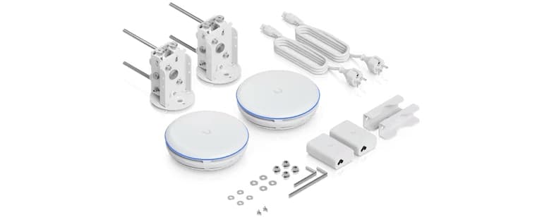 UBNT UniFi Building Bridge XG (UBB-XG) – 60 GHz 6 Gbps PtP Bridge | 10G SFP+ Uplink, 5 GHz Yedek Radyo, PoE++, 500 m Menzil