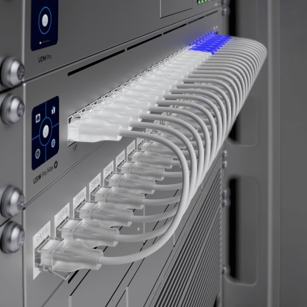 UBNT UniFi USW-Pro-Max-24-PoE-EU 24 Port PoE++ 2.5G Yönetilebilir Switch