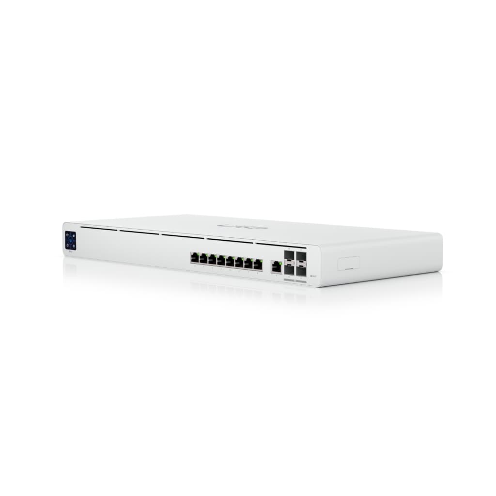 UBNT UISP Router Pro (UISP-R-Pro) – 10G SFP+ Uplinkli, 9 Portlu ve 9.5 Gbps NAT Performanslı ISP Router